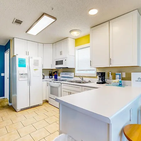Sunset Harbour Villas 1-111 Navarre Room photo