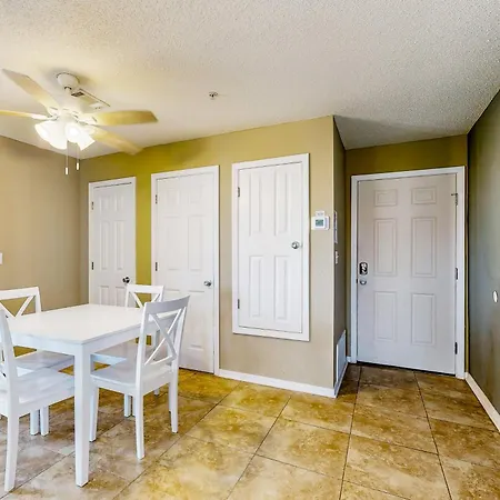 Sunset Harbour Villas 1-111 Navarre Room photo